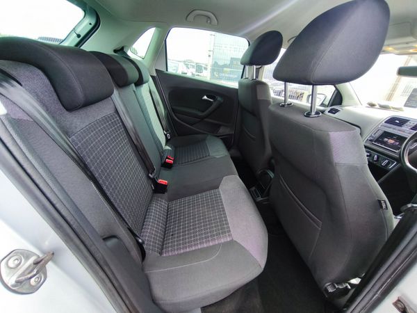 Volkswagen Polo  1.2 TSI 5DR 90HP Comfortline DSG 396612002