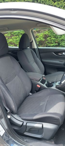 Nissan Qashqai 2015 Automatic 396633078