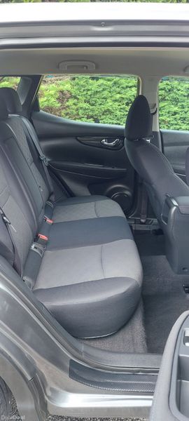 Nissan Qashqai 2015 Automatic 396633084