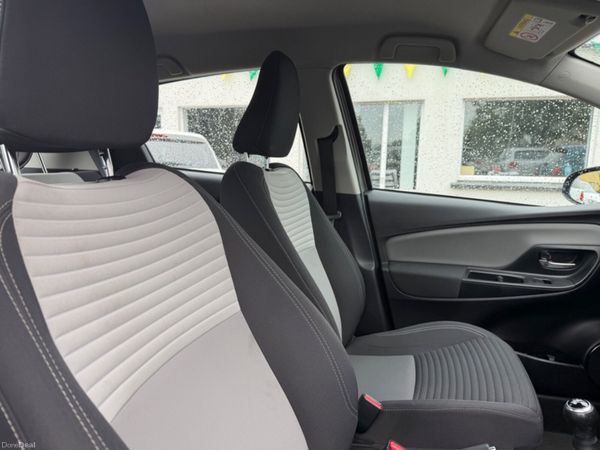 Toyota Yaris LUNA 396763858