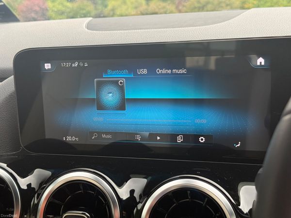 *One Owner* 222 Mercedes-Benz GLA200d! 396777368