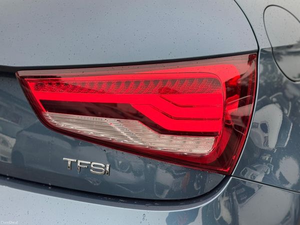 Audi A1 1.0 Auti Tfsi 52000kms 2016 396795334