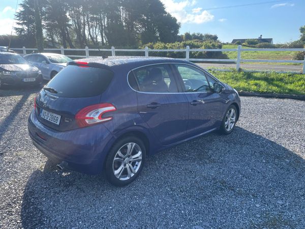 Peugeot 208 2014 1.4 diesel 396798250