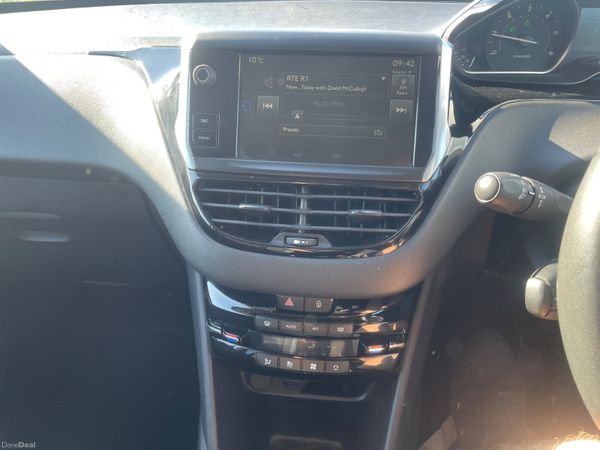 Peugeot 208 2014 1.4 diesel 396798238
