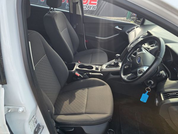 Ford Focus 2014 396799666