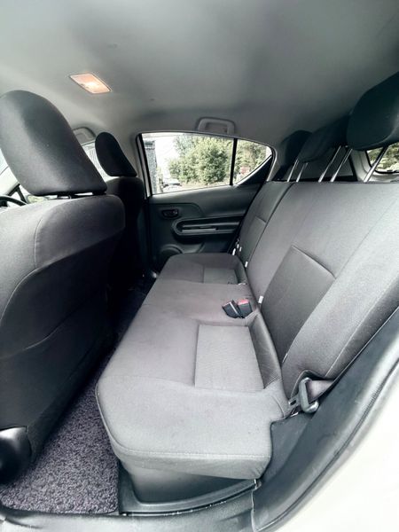 Toyota Aqua | 2018 | 109,000 KM | Hybrid | Auto 396731962