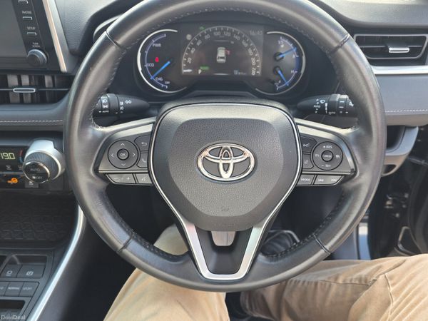 Toyota RAV4 2020 396855170