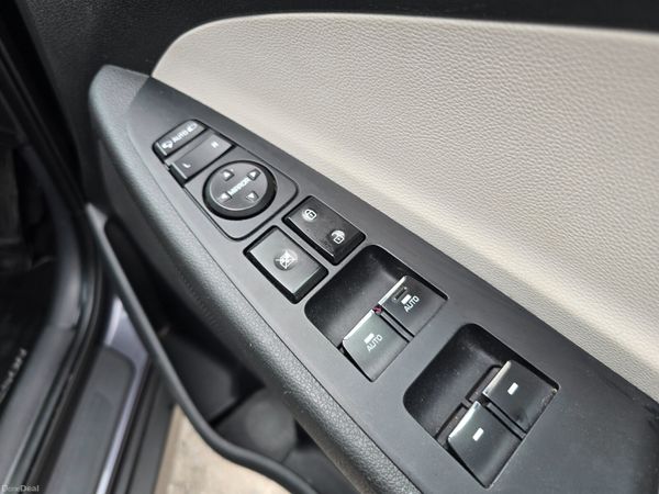 191 Hyundai Tucson EXECUTIVE PLUS 6 speed Manual 396873774