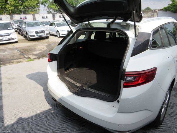 Renault Megane 2017 LOW MILEAGE DIESEL ESTATE 396810494