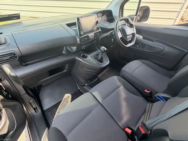 Peugeot Partner 2022 396821184