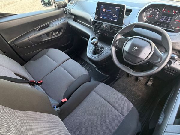 Peugeot Partner 2022 396821186