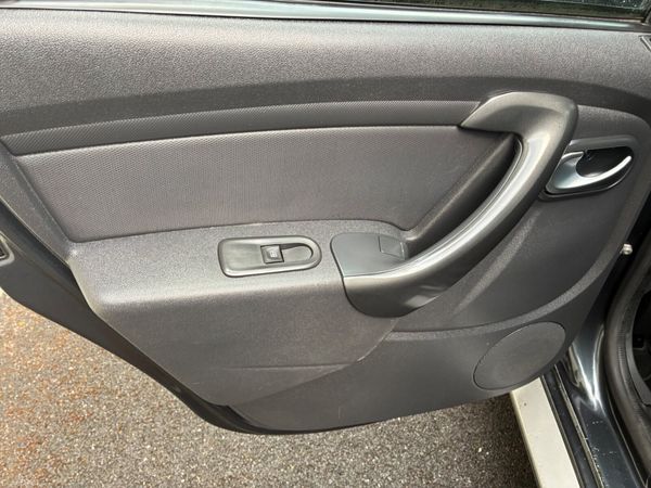 Dacia Duster 2018  NEW NCT 07/28 ! 396830276