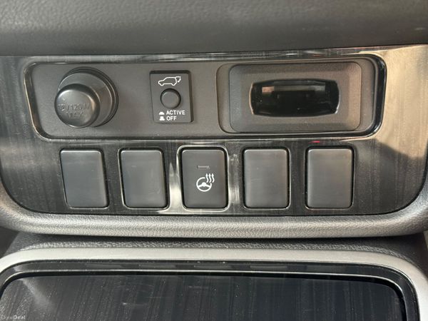 Excellent Condition 162 Mitsubishi Outlander PHEV! 396831972