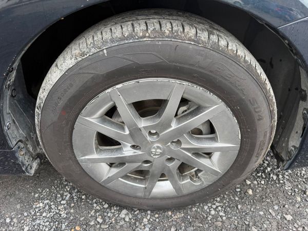 2018 Toyota Prius 1.8 396945748