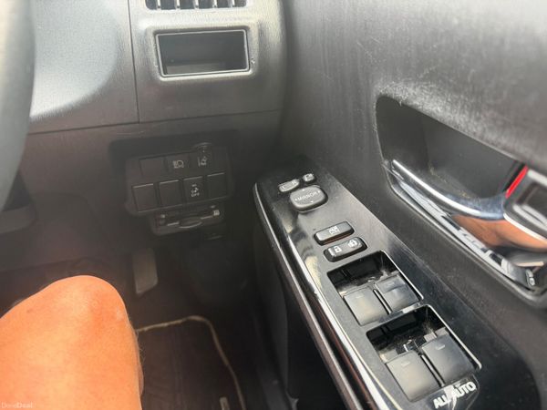 2018 Toyota Prius 1.8 396945754