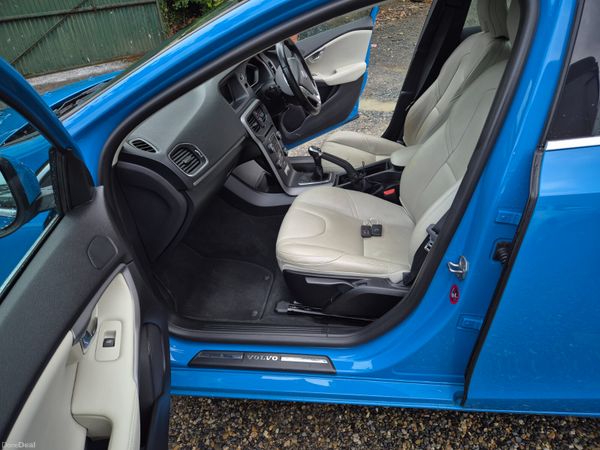 Volvo V40 2.0tdci 396946294