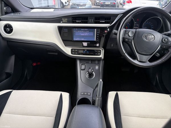 Toyota Auris Hybrid 396973216
