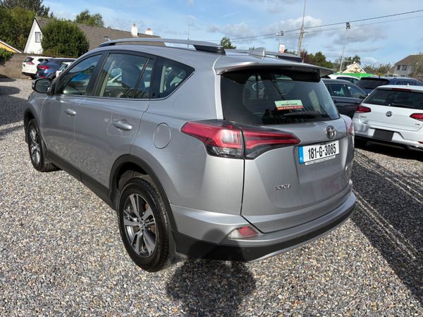 2018 Toyota RAV4 Luna sport 397040820