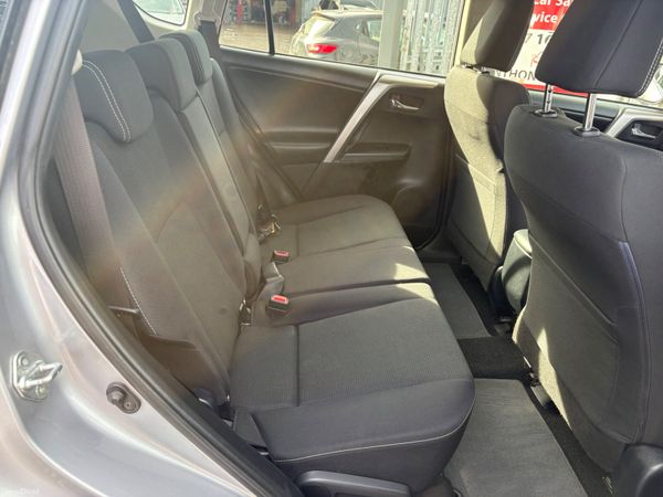 2018 Toyota RAV4 Luna sport 397040826