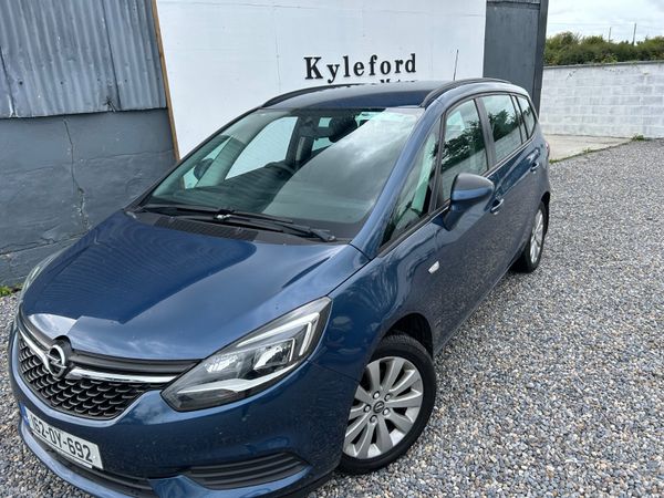 Opel Zafira 2016 (7 Seater ) 397055190