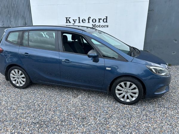 Opel Zafira 2016 (7 Seater ) 397055196