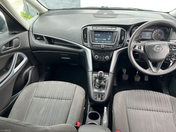 Opel Zafira 2016 (7 Seater ) 397055206