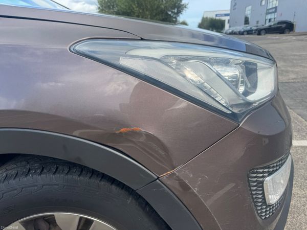 Hyundai Santa Fe 2015 seven seater 397097902
