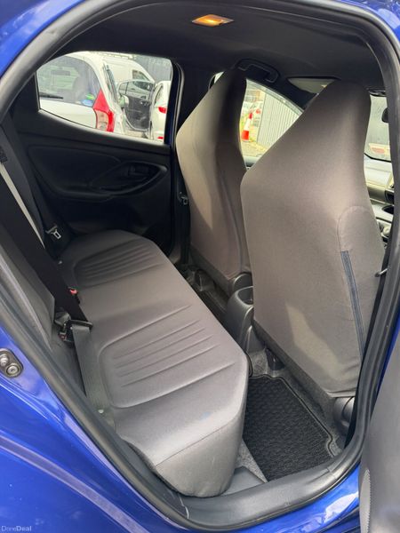 Toyota Yaris Automatic 397097926