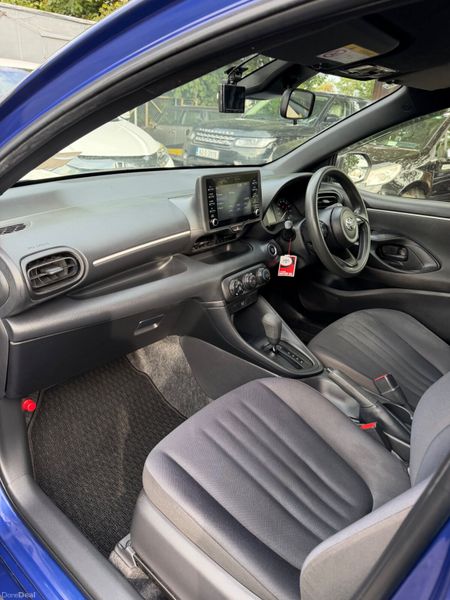 Toyota Yaris Automatic 397097928