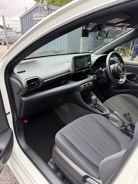 Toyota Yaris Automatic 397098288