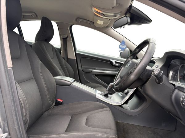 2016 Volvo S60 ES, 4 of 13