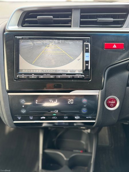 HONDA FIT 1.5L HYBRID AUTOMATIC 2015 69000KM ONLY 397153708