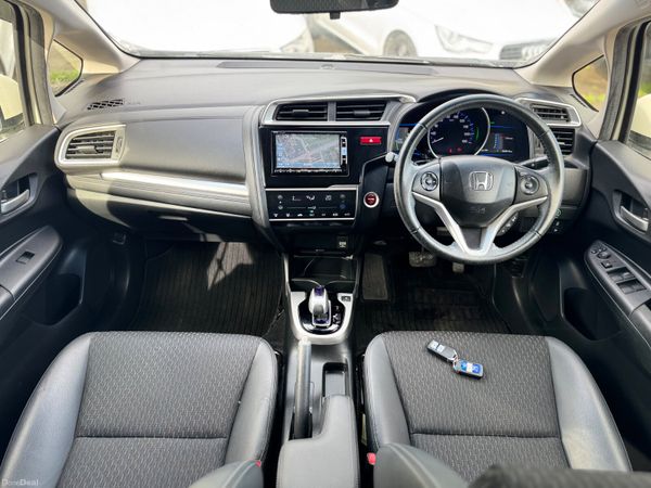 HONDA FIT 1.5L HYBRID AUTOMATIC 2015 69000KM ONLY 397153712