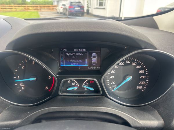 Ford Kuga 2017 397183512