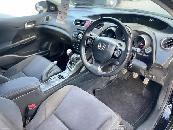 2015 Honda Civic 1\.6 i\-DTEC Diesel – 6\-Speed Ma 397104566