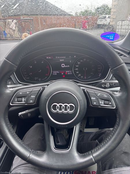 Audi A4 2018 397243598