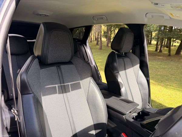 Peugeot 3008 2022 1.2 Allure Automatic 397256512