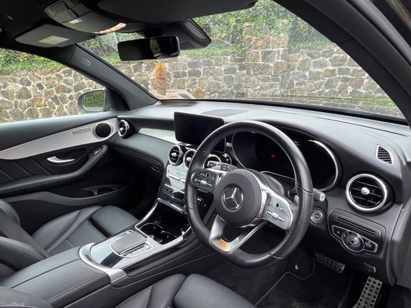 Mercedes-Benz GLC300d AMG Line Premium. NCT 03/28 397260042