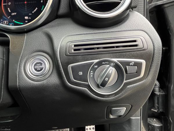 Mercedes-Benz GLC300d AMG Line Premium. NCT 03/28 397260046