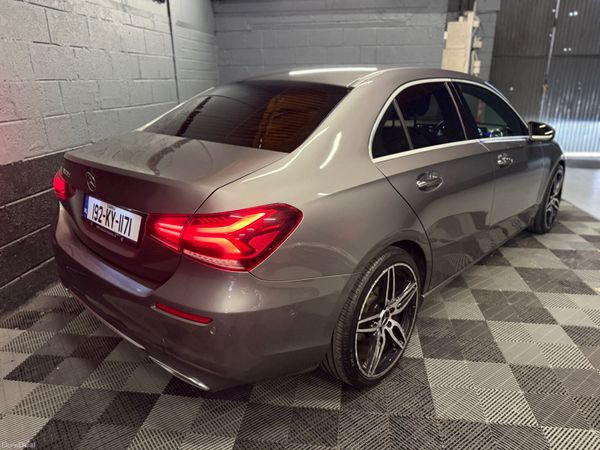 192 Mercedes-Benz  A180 CDi Sport Premium / Auto 397268480