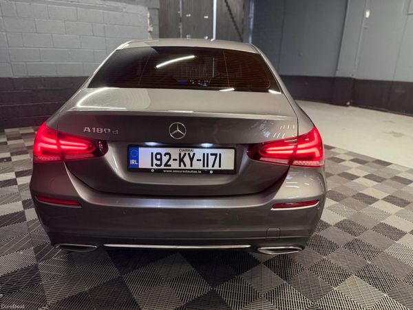 192 Mercedes-Benz  A180 CDi Sport Premium / Auto 397268482