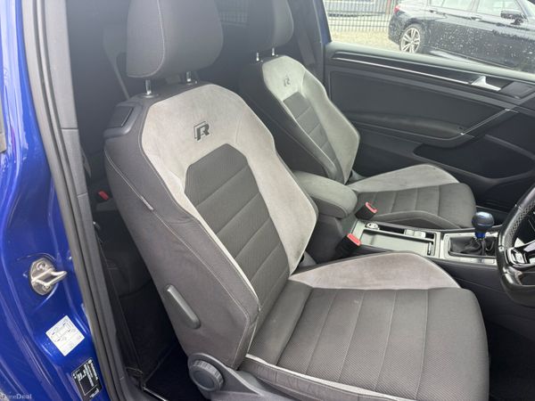 VW Golf R 397288316