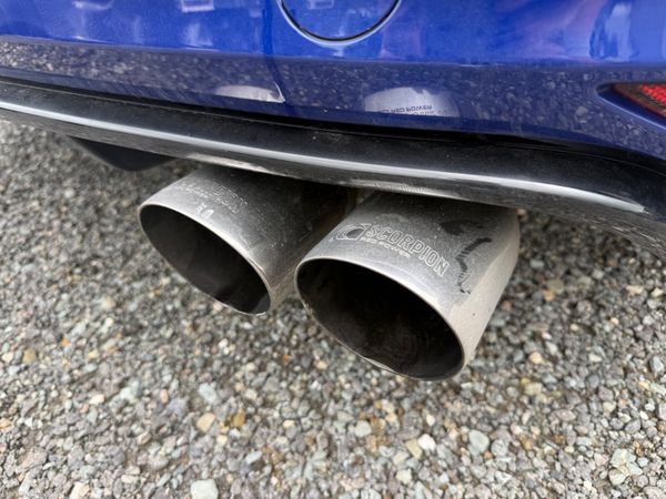 VW Golf R 397288324