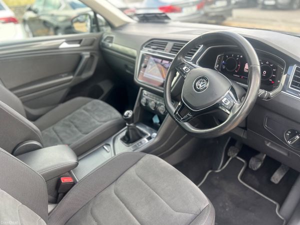 Volkswagen Tiguan R LINE 397218218