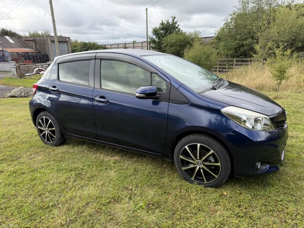 Toyota Vitz 2014. 1.0 L PETROL AUTOMATIC 397350010