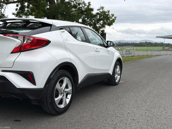 Toyota C-HR 2017 Luna 1.2 turbo 397356114