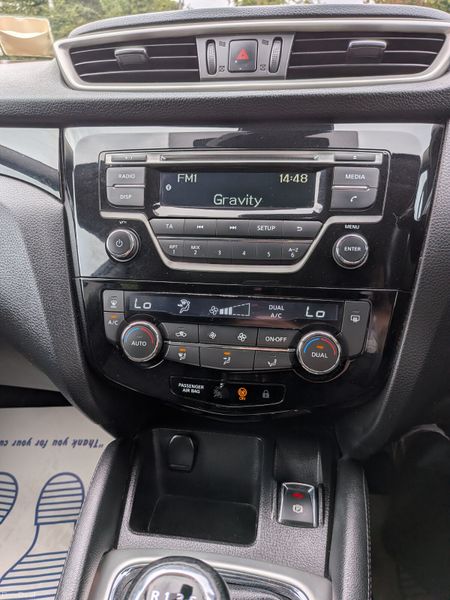 Nissan Qashqai 2015 LOW KMS /FULL SERVICE HISTORY 397357048