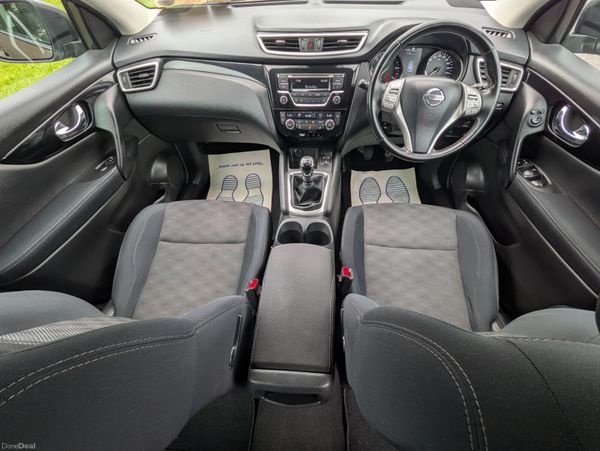 Nissan Qashqai 2015 LOW KMS /FULL SERVICE HISTORY 397357038