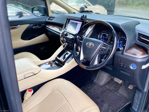 TOYOTA ALPHARD 2.5 HYBRID E-FOUR (8 SEATER) 397301382