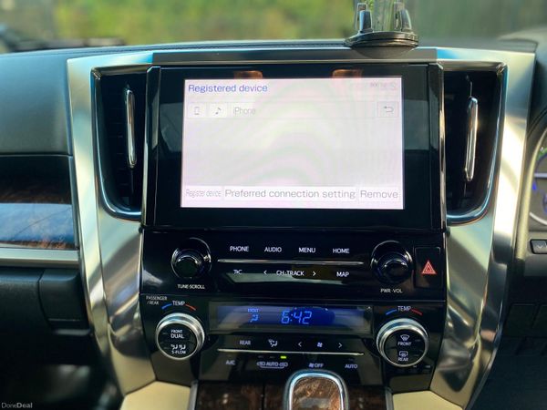 TOYOTA ALPHARD 2.5 HYBRID E-FOUR (8 SEATER) 397301396